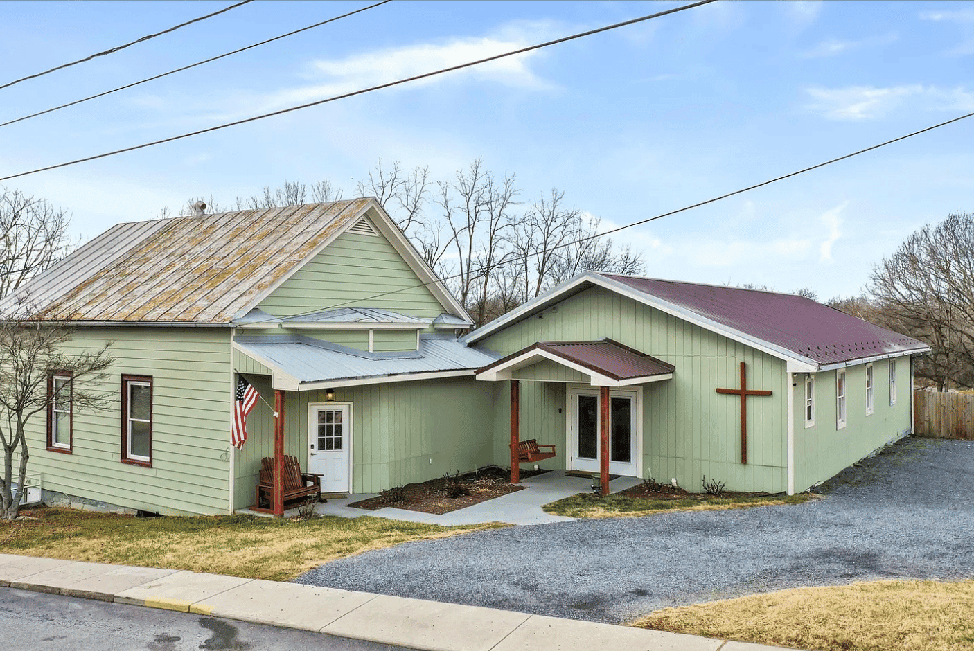 6043 Broad Street before renovation