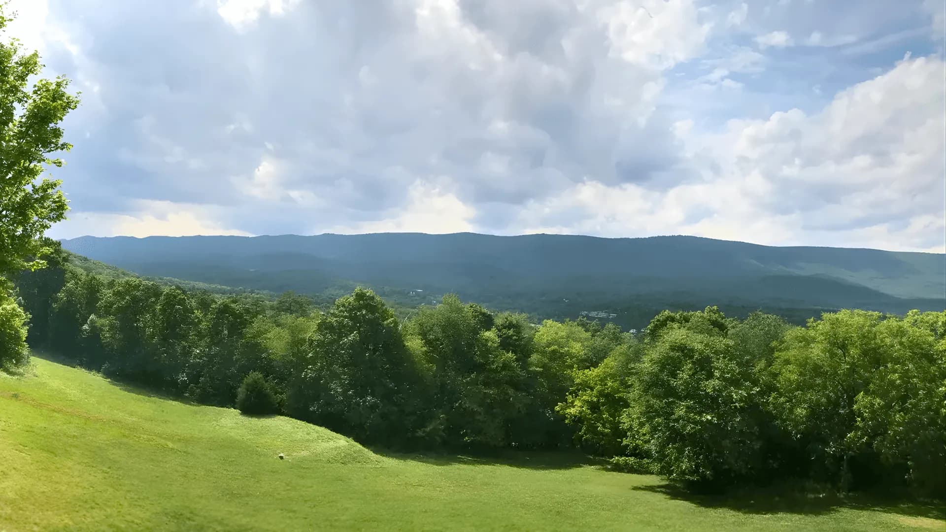 Rolling hills and farmland of the Shenandoah Valley in Virginia